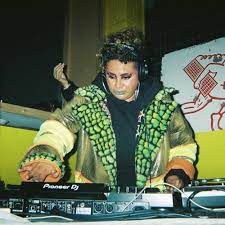 Fotografía promocional de Baddi Adi