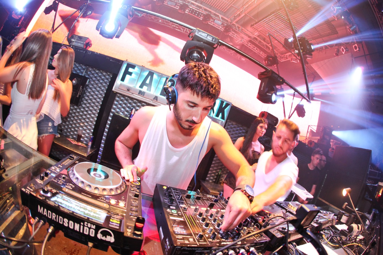 Fotografía promocional de Ballesteros Dj