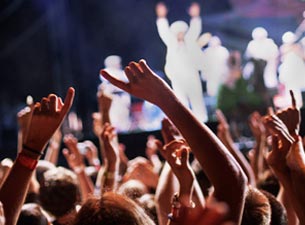 Fotografía promocional de Concierto de Banda World en Sacramento