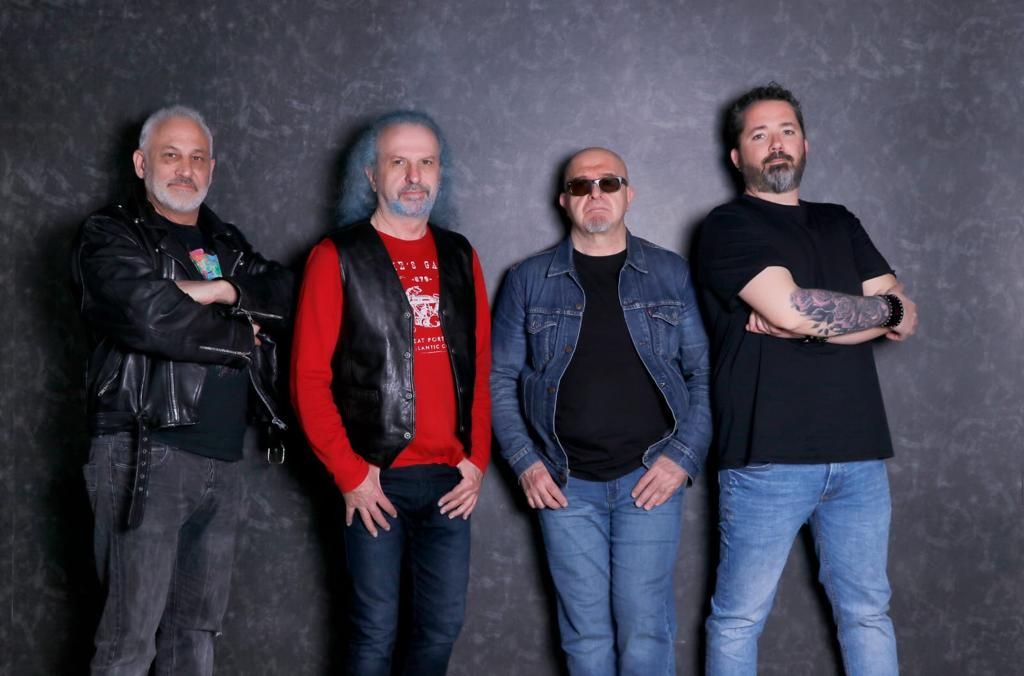 Promotional photograph of Barón Rojo.