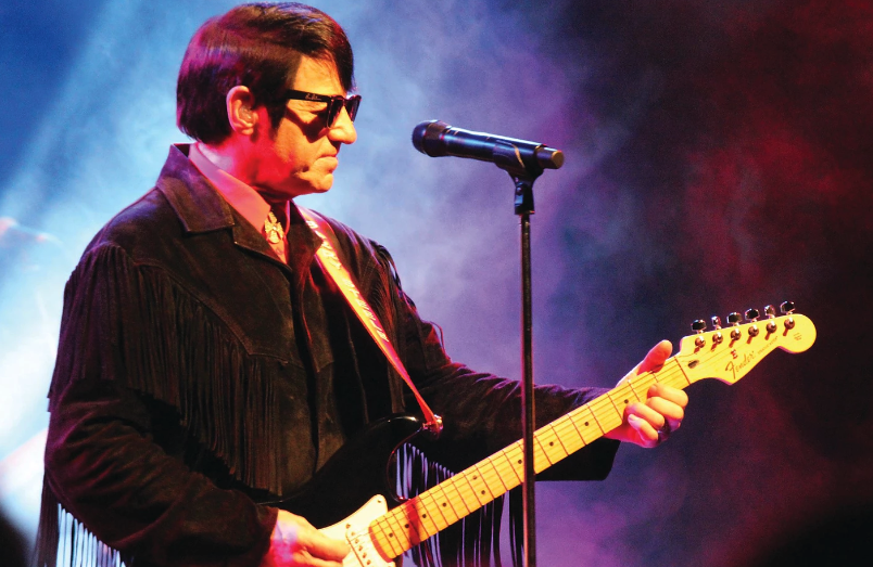 Promotional photograph of Barry Steele.