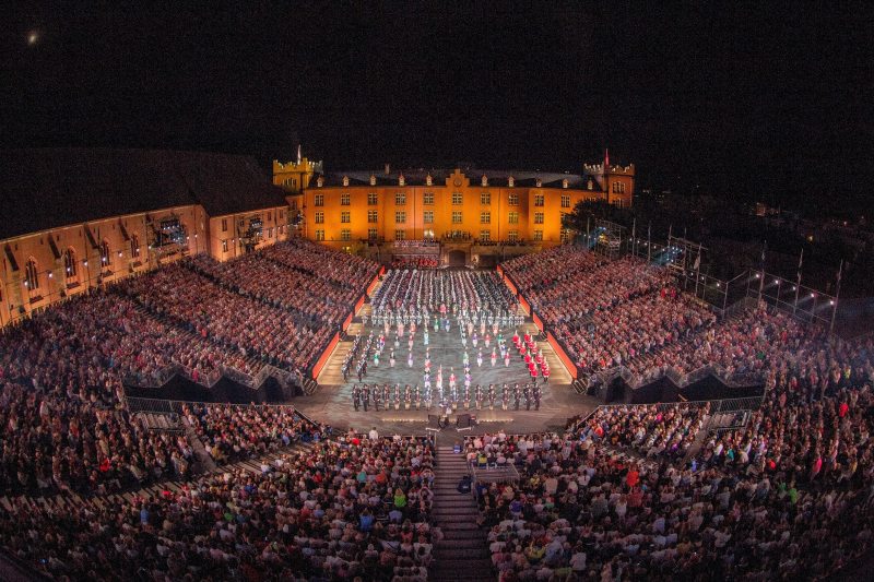Promofoto von Concierto de Basel Tattoo en Basilea.