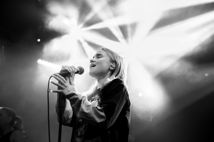 Fotografía promocional de Concierto de Becky and the Birds en Los Angeles