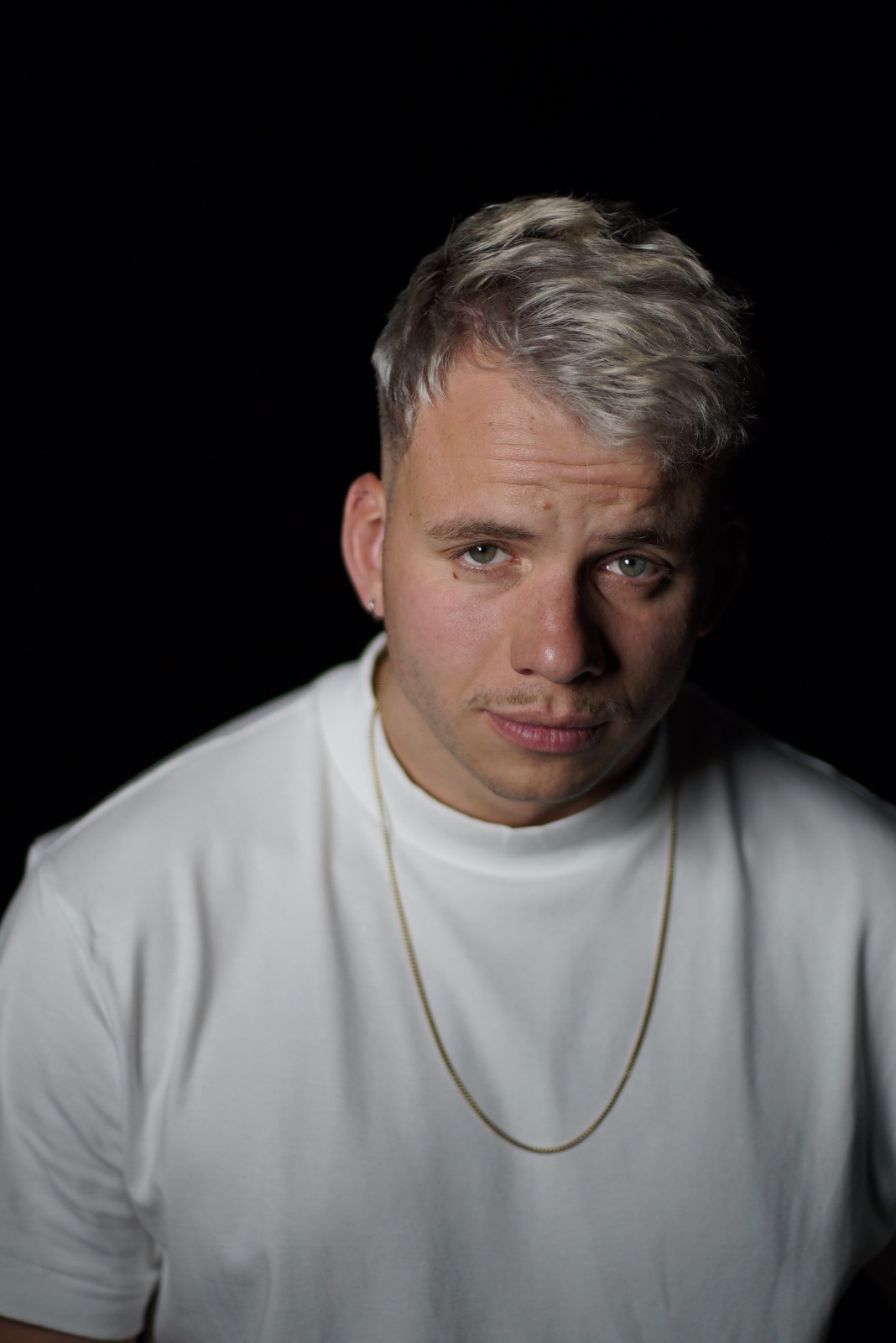 Fotografía promocional de Concierto de Ben plg en París