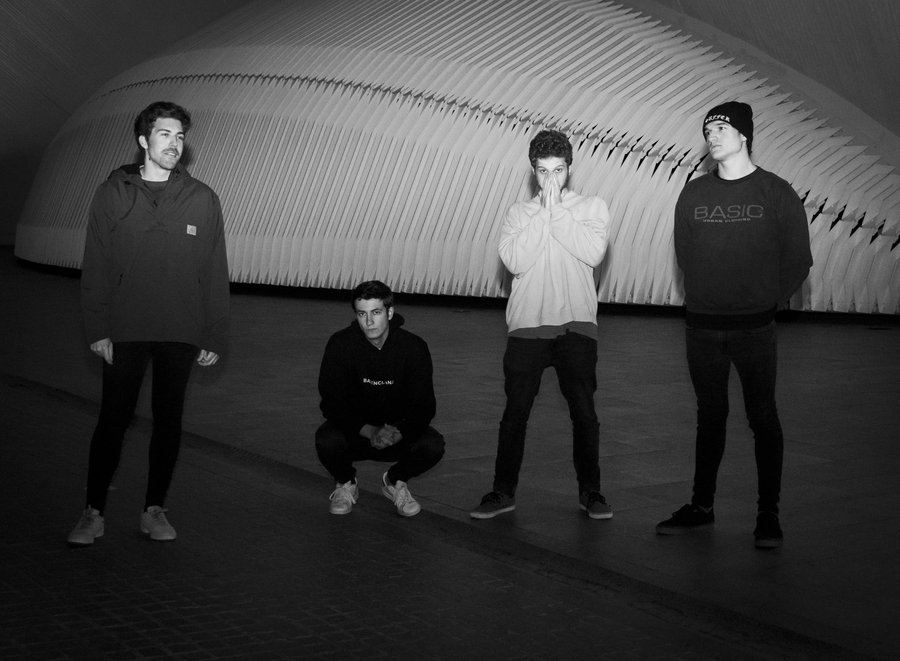 Fotografía promocional de Bernal