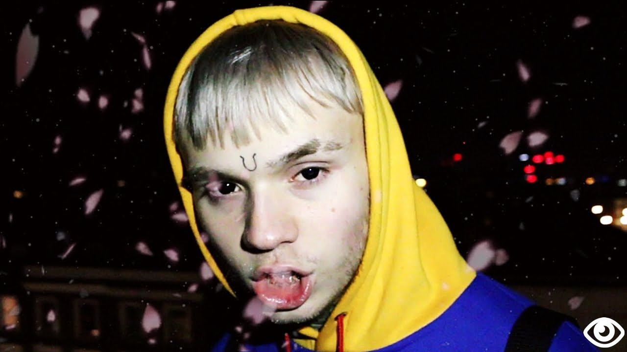 Promotional photograph of Bexey.