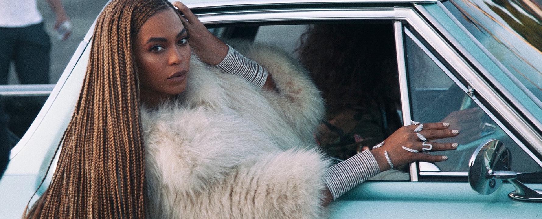 Promotional photograph of Beyoncé.