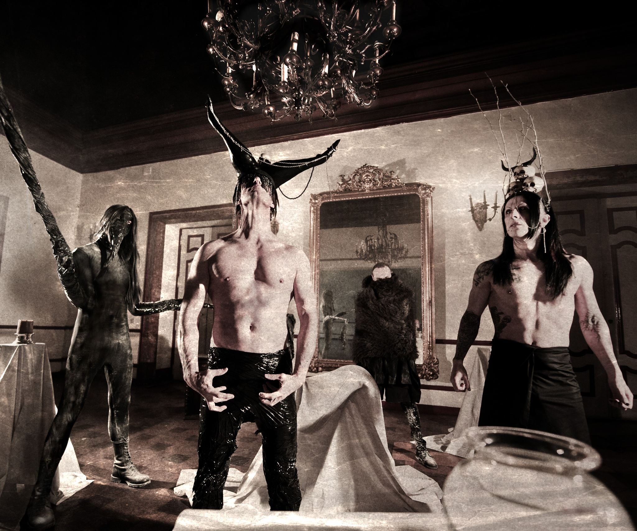 Fotografía promocional de Bizarra Locomotiva