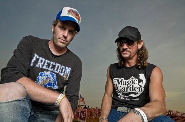 Promotional photograph of Black Diamond Heavies.