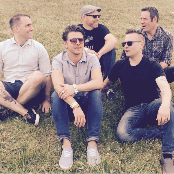 Fotografía promocional de Black Whales