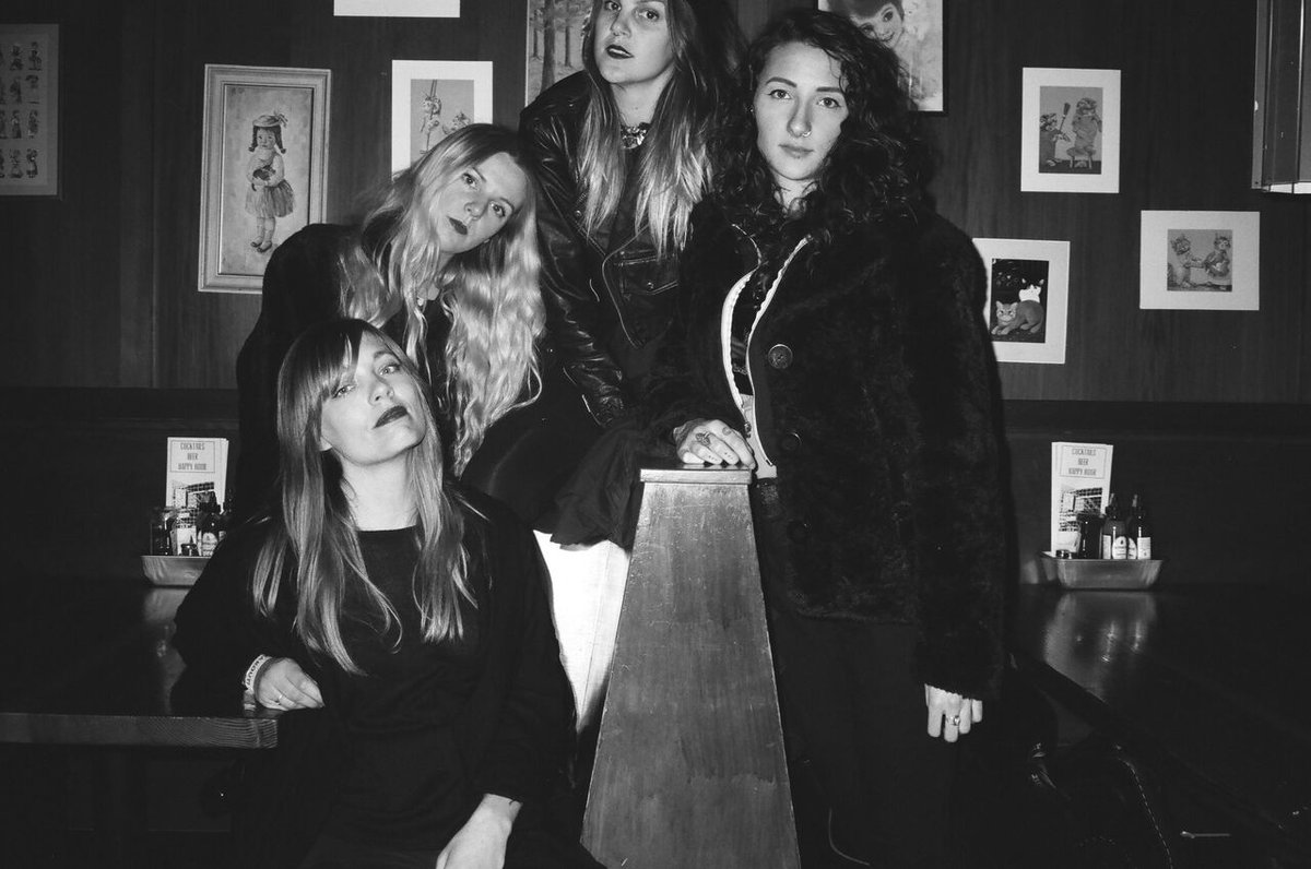 Fotografía promocional de Blackwater Holylight