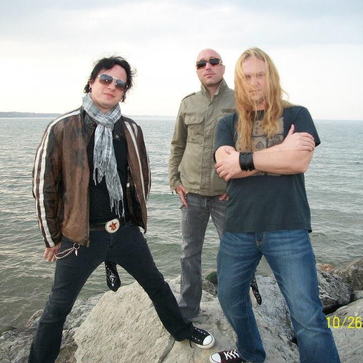Promotional photograph of Blanco Diablo.