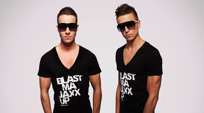 Promofoto von Blasterjaxx.