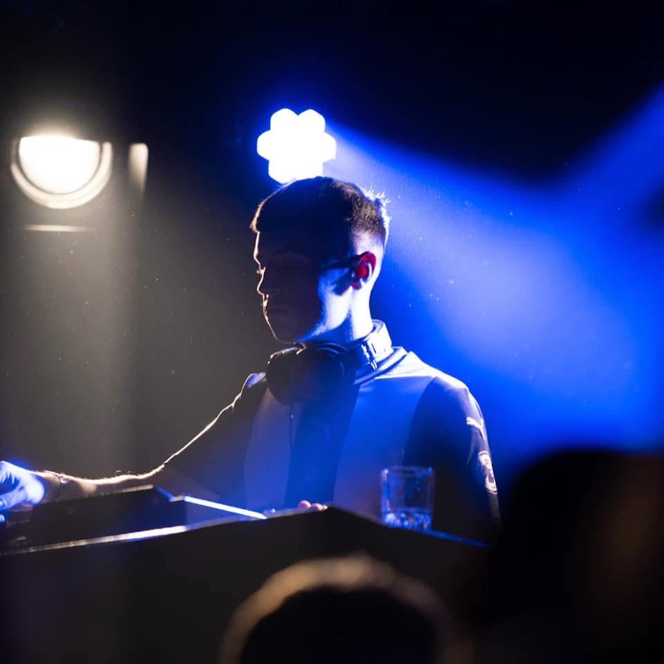 Fotografía promocional de BLK.