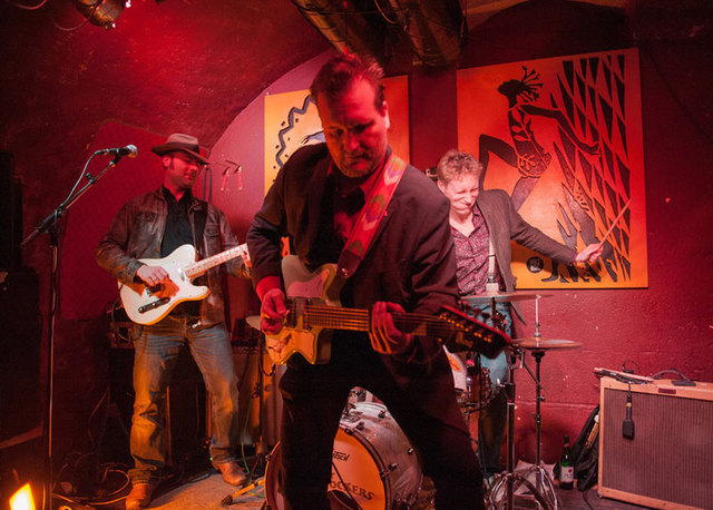 Fotografía promocional de Bluebird's Friday