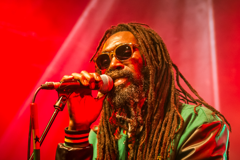 Fotografía promocional de Bob Wasa