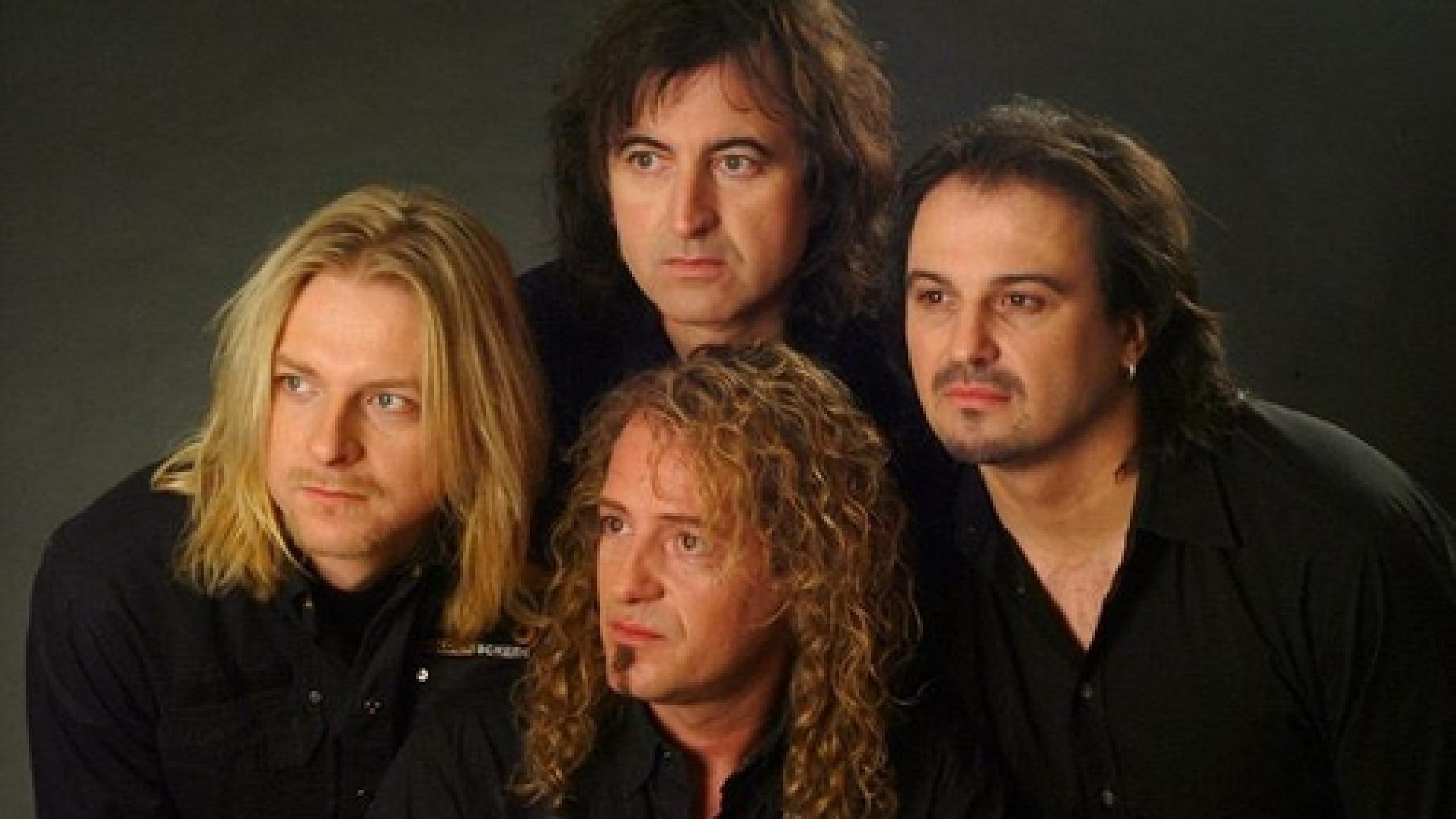 Bonfire фотоальбомов. Bonfire фото. Rebel soul bonfire. Bonfire фото группы. Bonfire.