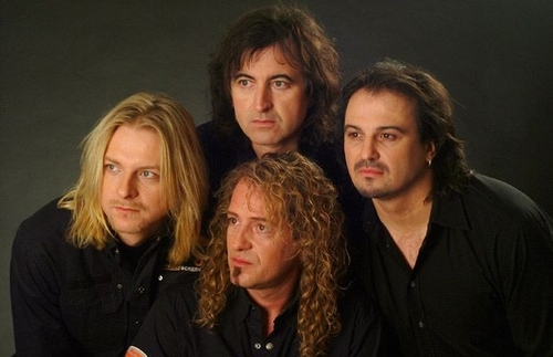 Promofoto von Bonfire.