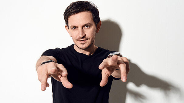 Fotografía promocional de Burak Yeter