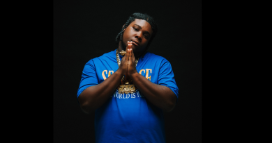 Fotografía promocional de Byron Messia