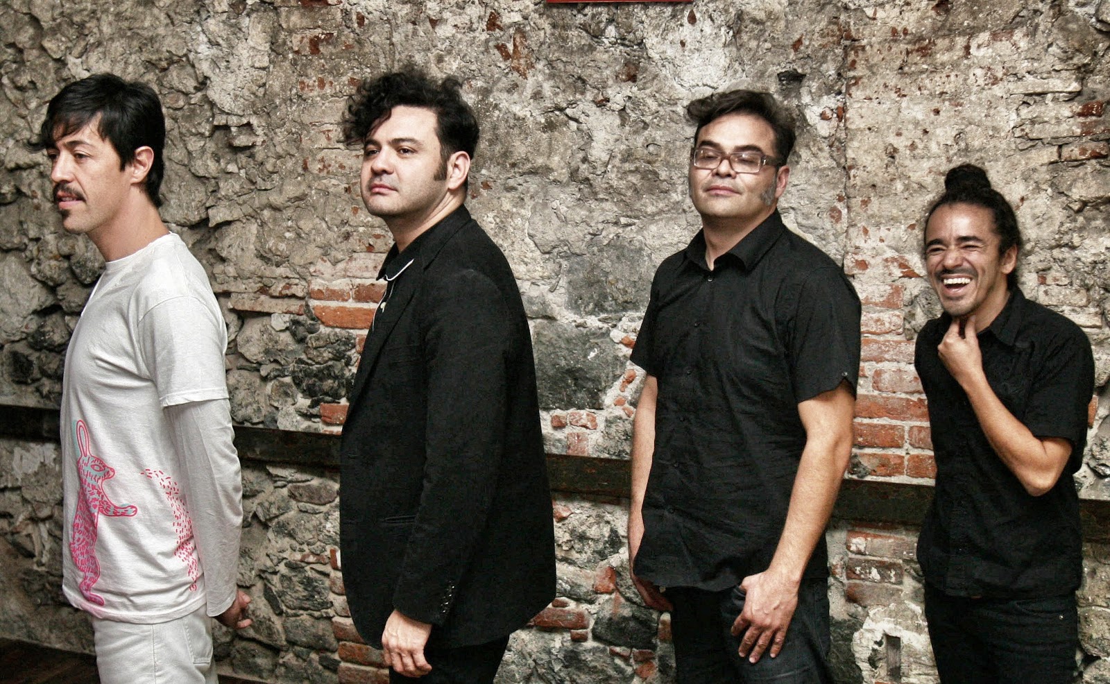 Promotional photograph of Concierto de Café Tacvba + Caifanes en Denver.