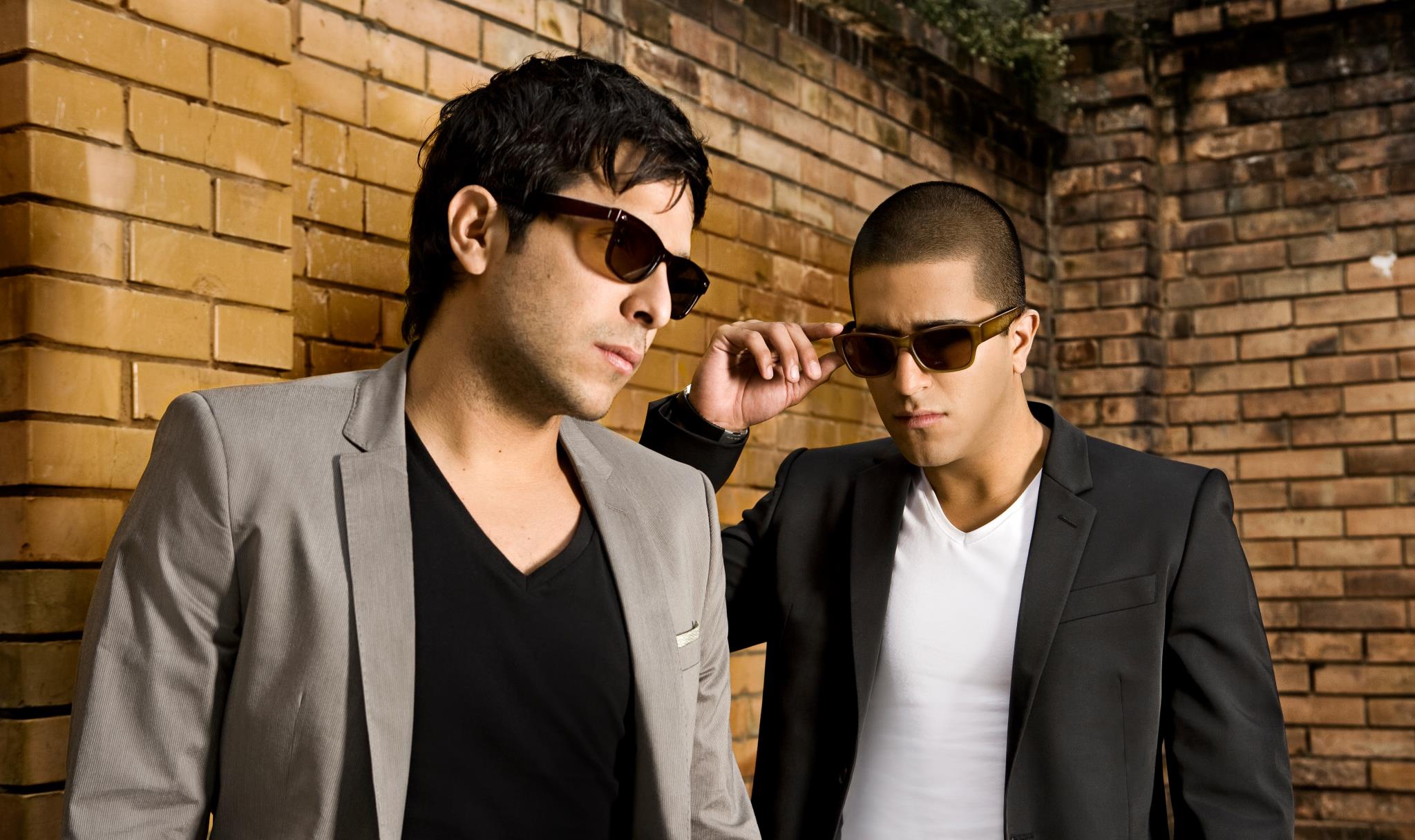 Fotografía promocional de Concierto de Cali y El Dandee en Sevilla