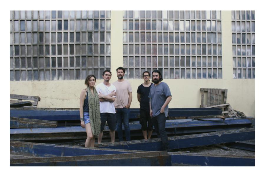 Fotografía promocional de Calibra