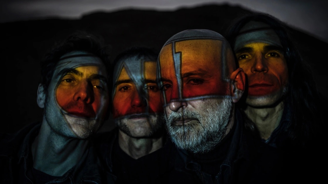 Fotografía promocional de Calizo