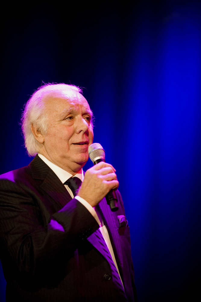 Promotional photograph of Carlos do Carmo.