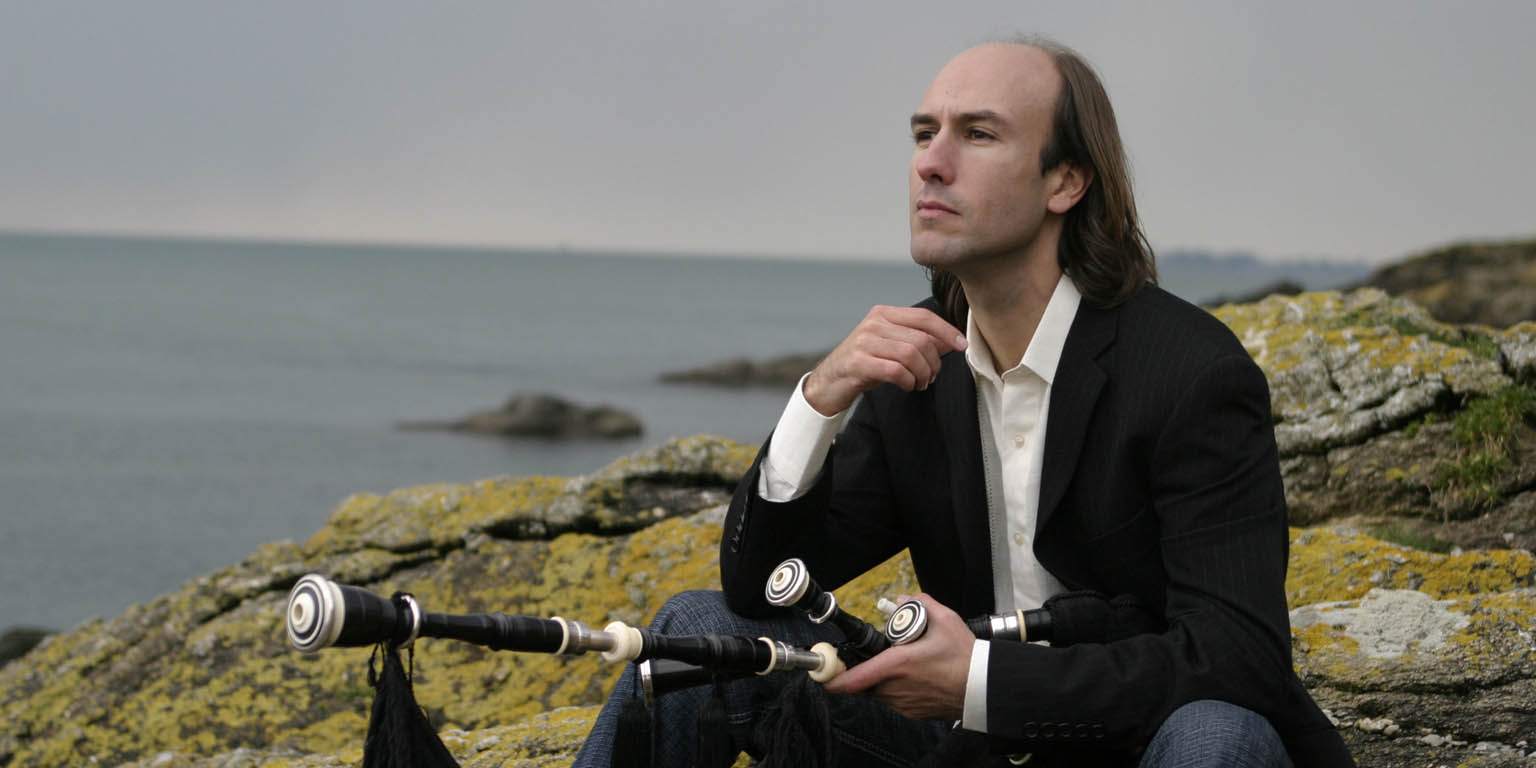 Fotografía promocional de Concierto de Carlos Núñez en Rennes