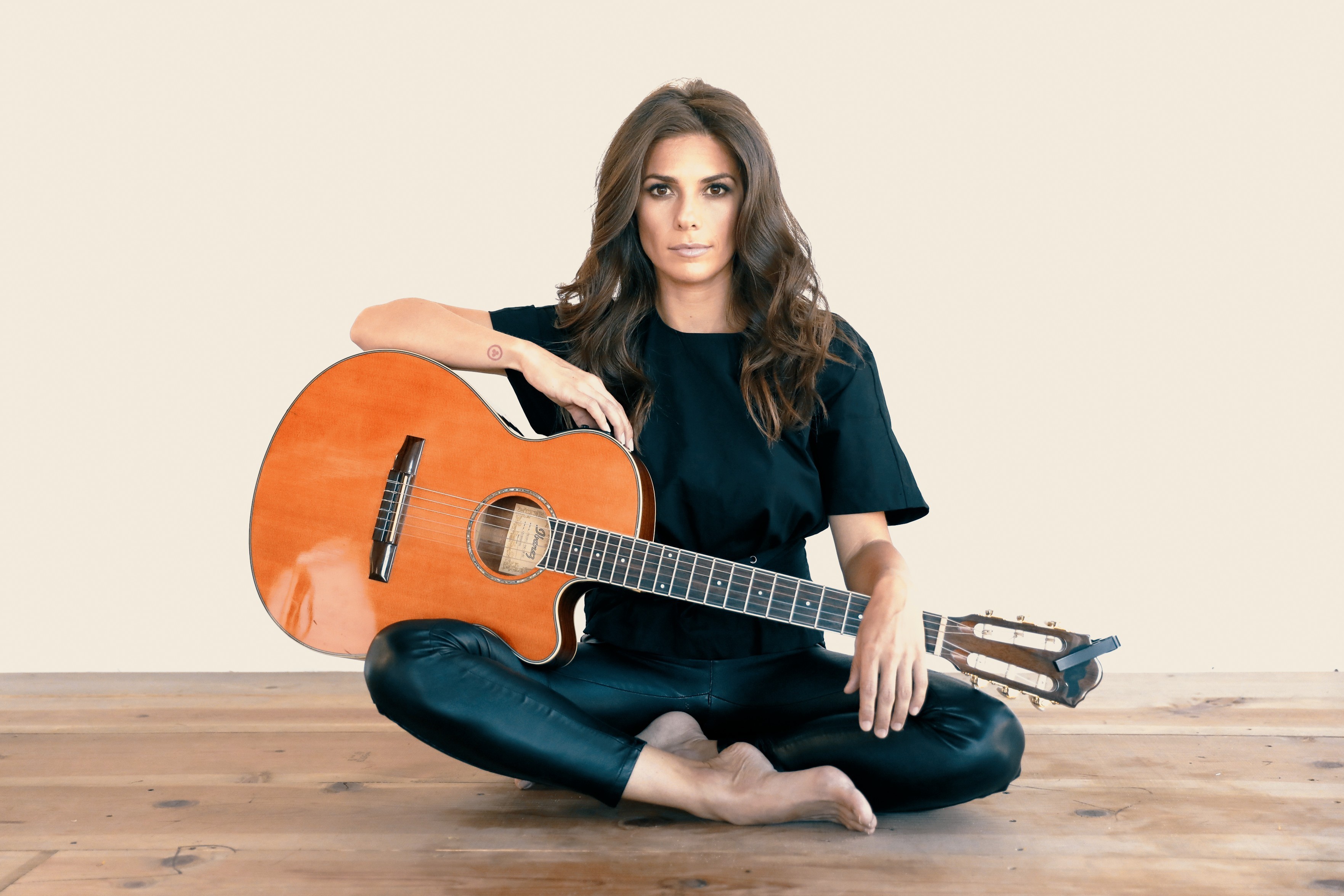 Fotografía promocional de Concierto de Caro Pierotto en Chandler