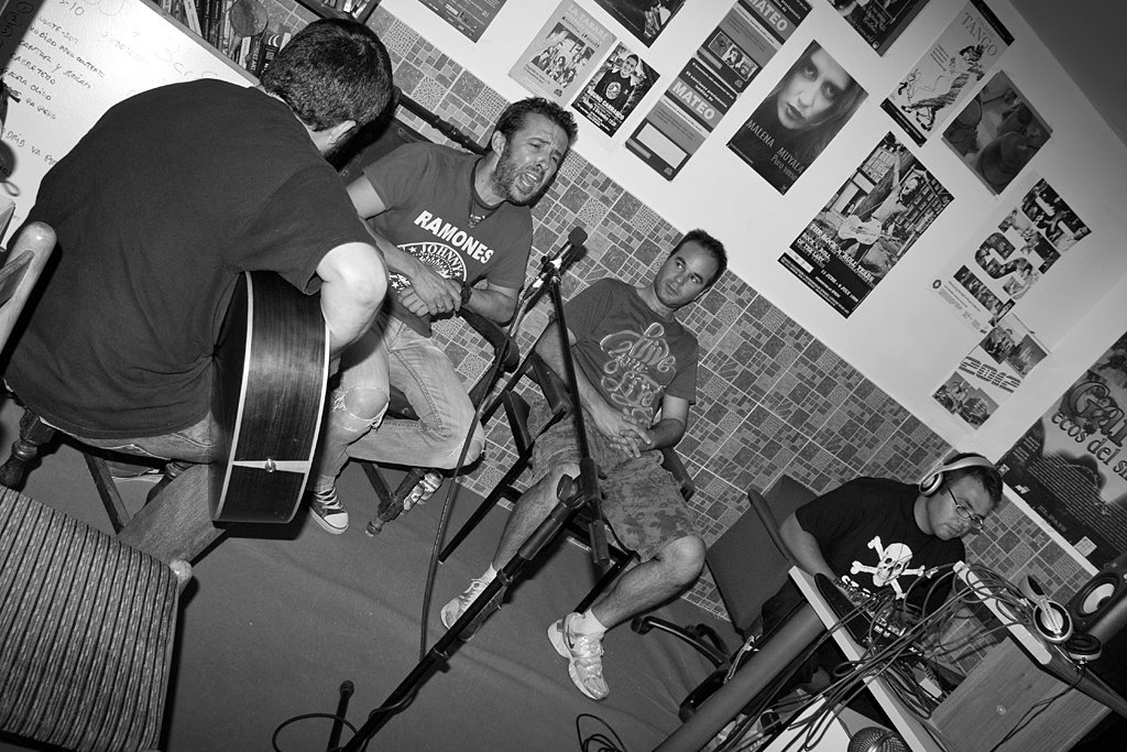 Fotografía promocional de Castigo (Tributo a Leño)