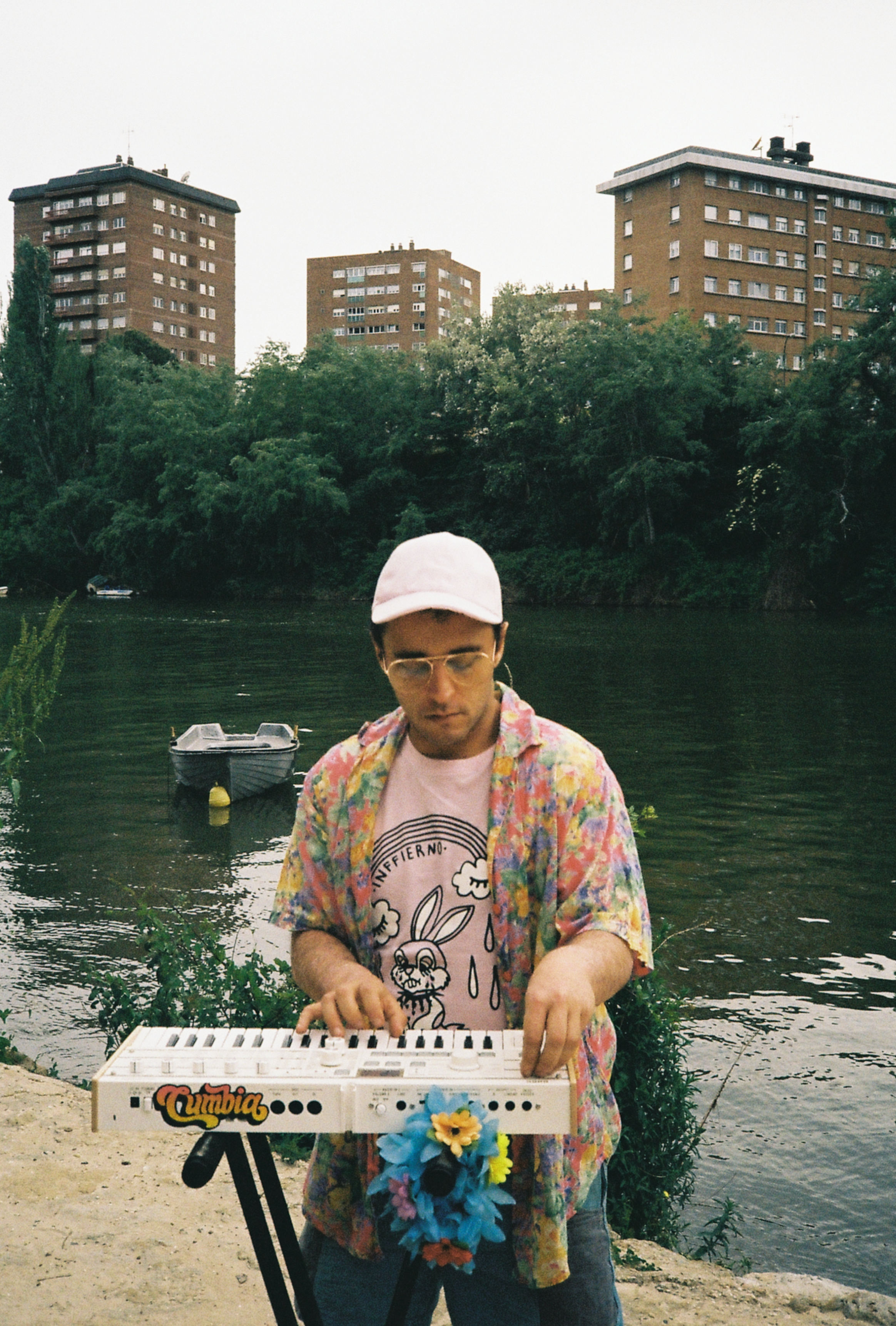 Fotografía promocional de Chacho Cósmico