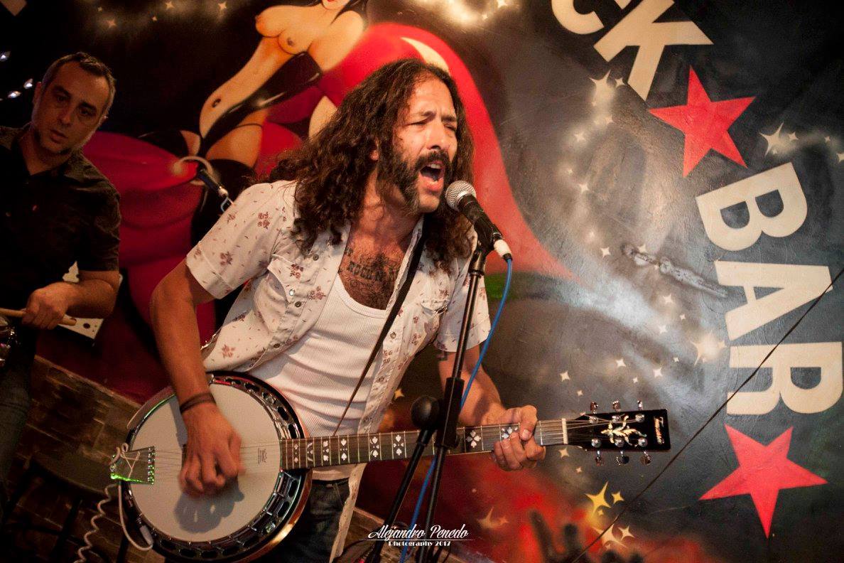 Fotografía promocional de Chico Diablo