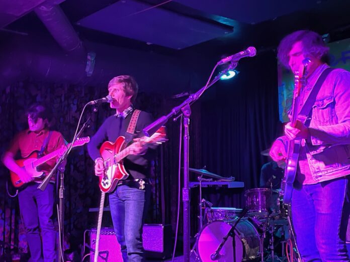 Fotografía promocional de Chime School