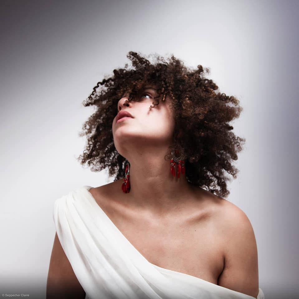 Fotografía promocional de Chloé Cassandre