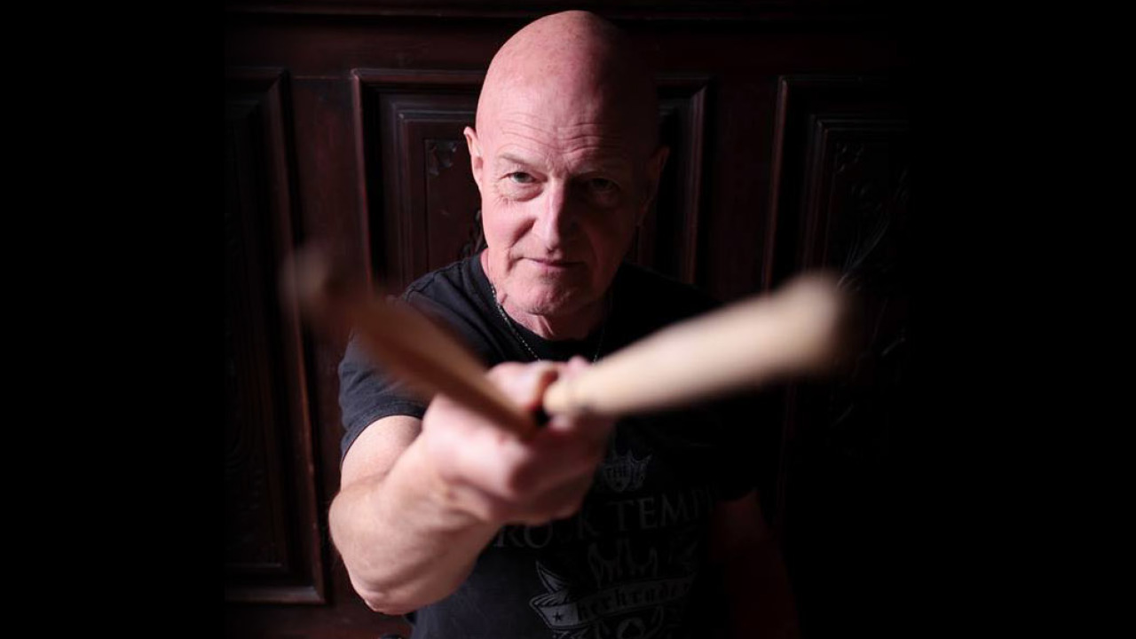 Fotografía promocional de Chris Slade