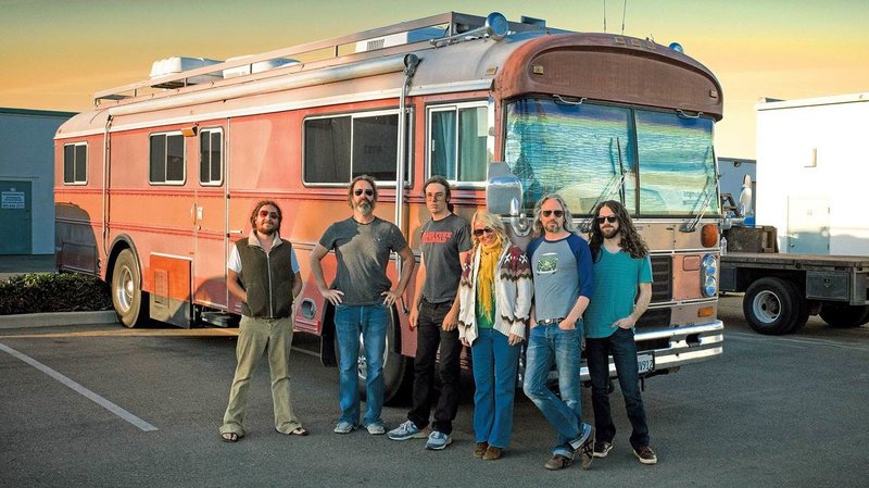 Promotional photograph of Concierto de Circles Around The Sun en Solana Beach.