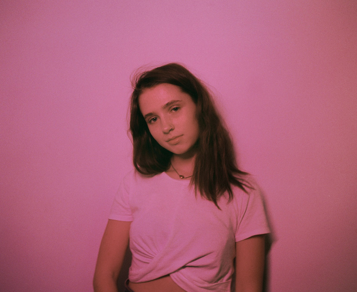 Clairo concert in Paris