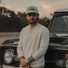 Fotografía promocional de Clayton Mullen