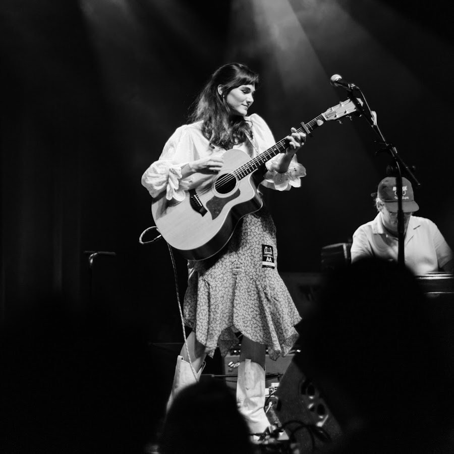 Fotografía promocional de Clover County