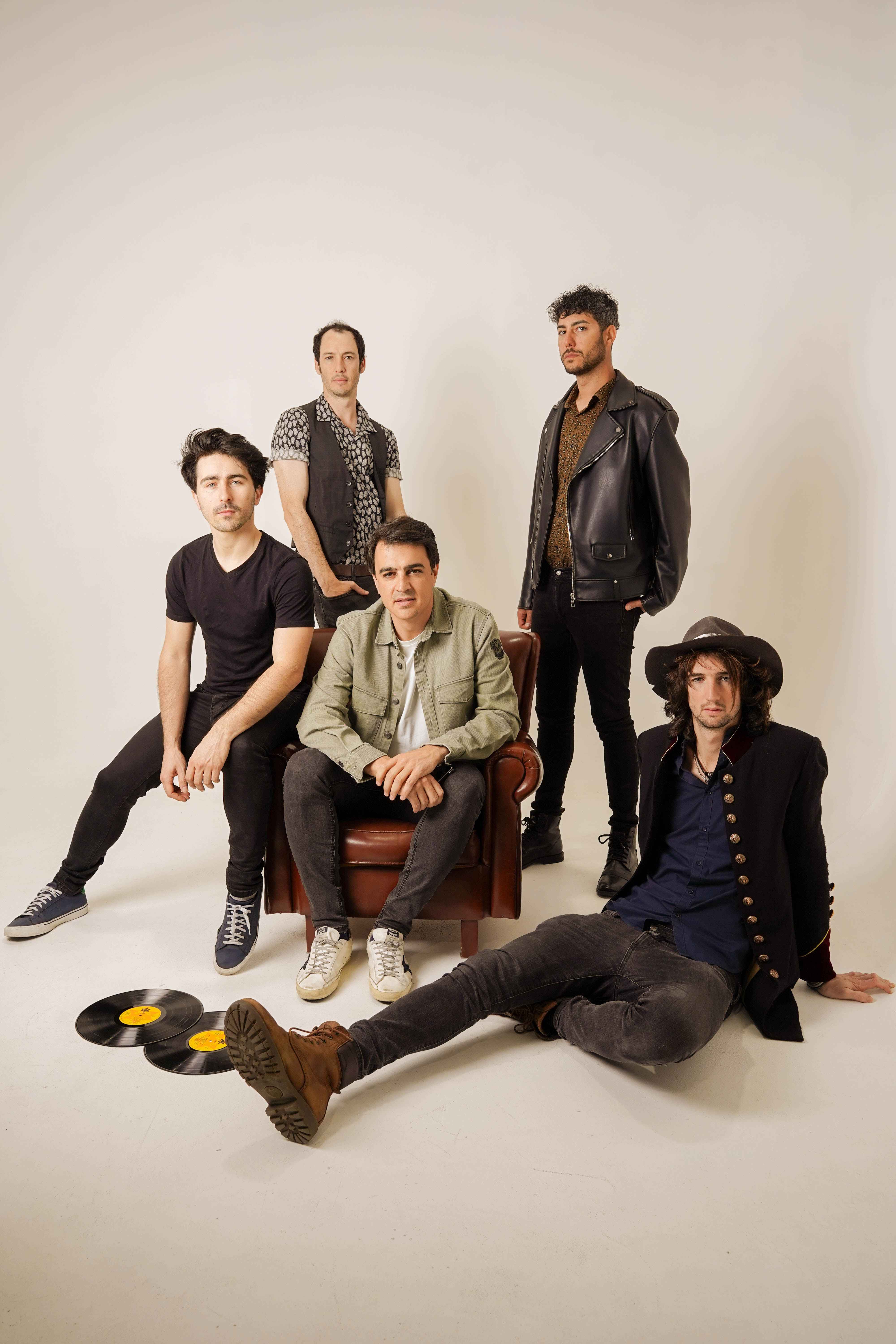 Fotografía promocional de Comandante Twin