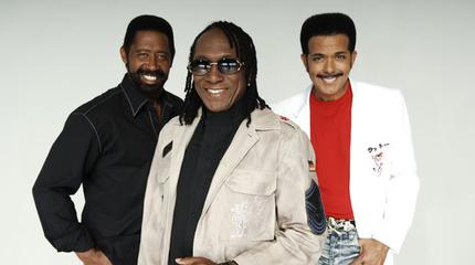 Commodores + George Benson + War concert in San Diego