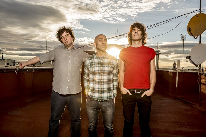 Promotional photograph of Cómo Vivir en el Campo.