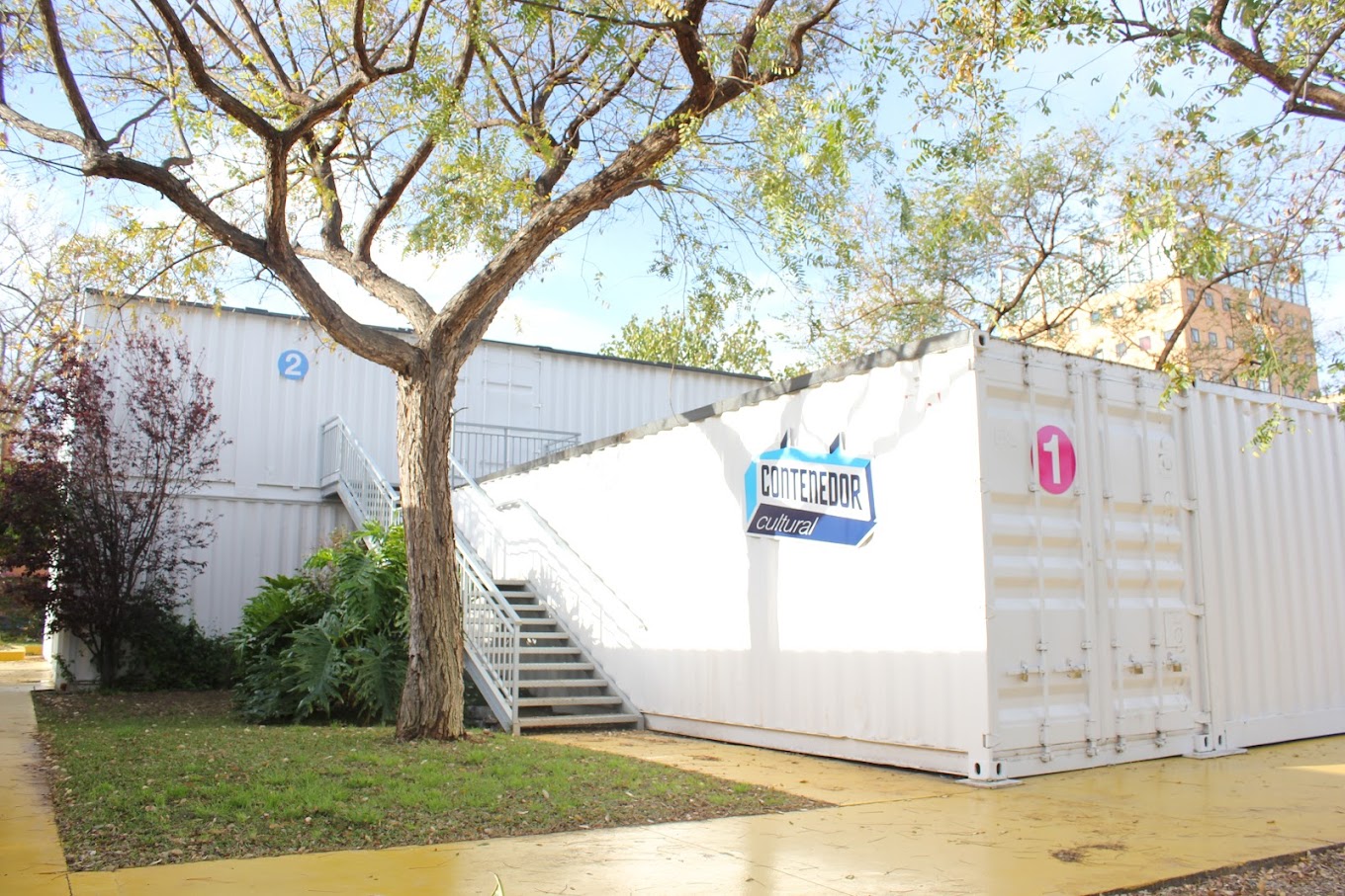 Fotografía promocional de ESCENICA "TODO ESTO NO ES TRAICIÓN" en el Contenedor Cultural