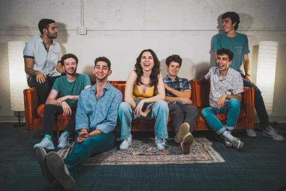 Fotografía promocional de Couch