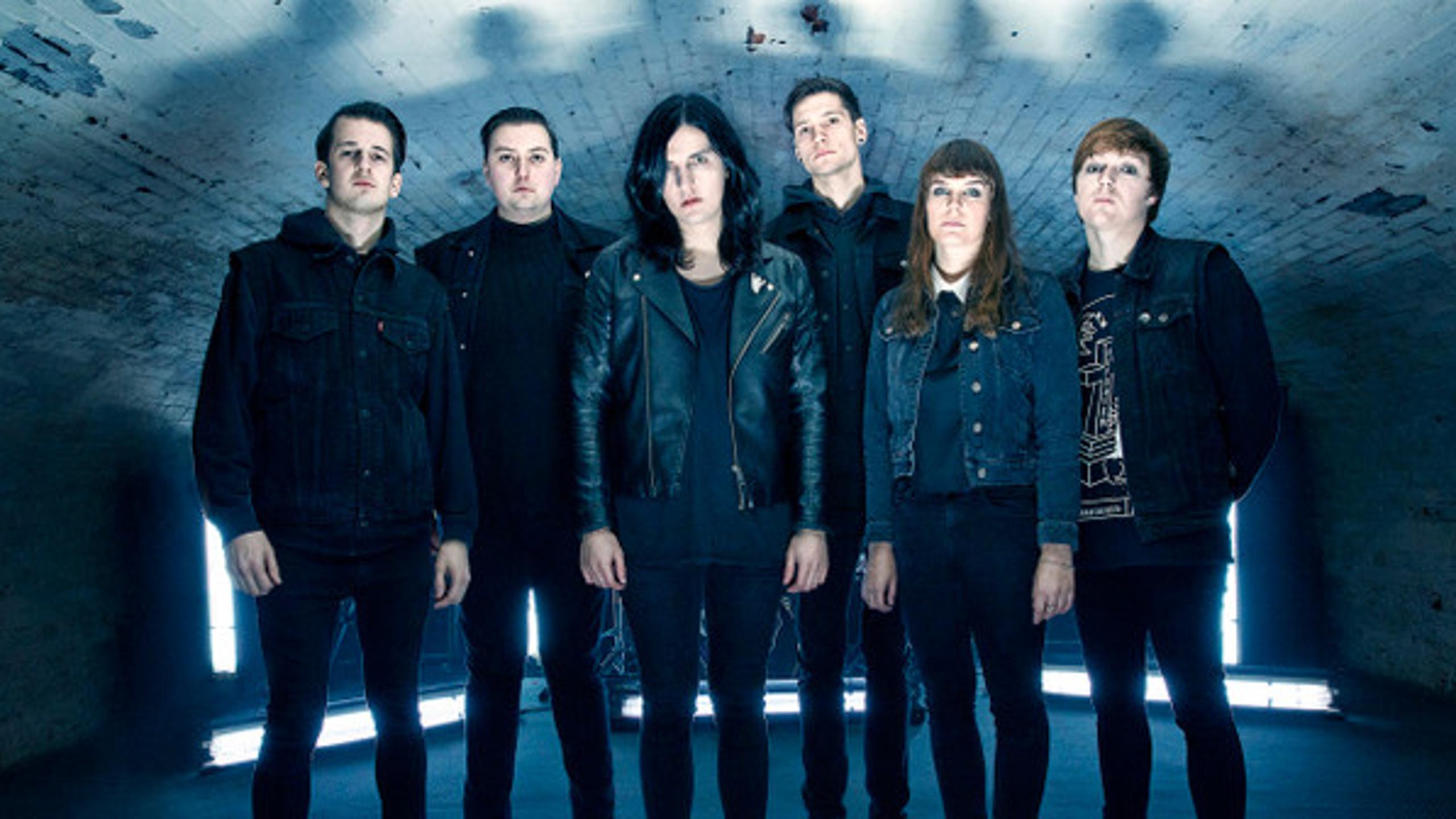 Below перевести. Creeper Band. Creeper группа. Creeper Британская группа. Creeps Band.