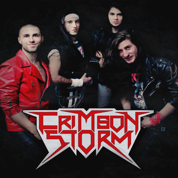 Fotografia promocional de Crimson Storm.