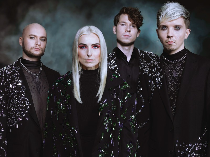 Fotografía promocional de Cyan Kicks