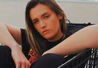 Promotional photograph of Concierto de Hippie Sabotage en Charlotte.